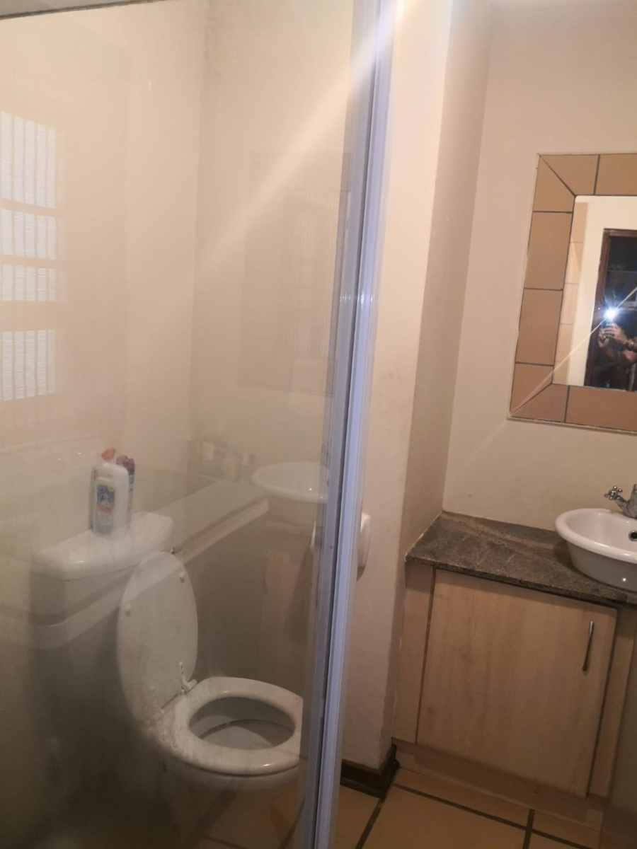 1 Bedroom Property for Sale in Dassie Rand North West